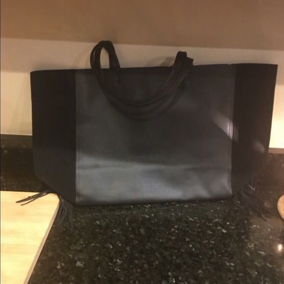 Victoria Secret limited edition leather bag ! - Picture 5 of 6